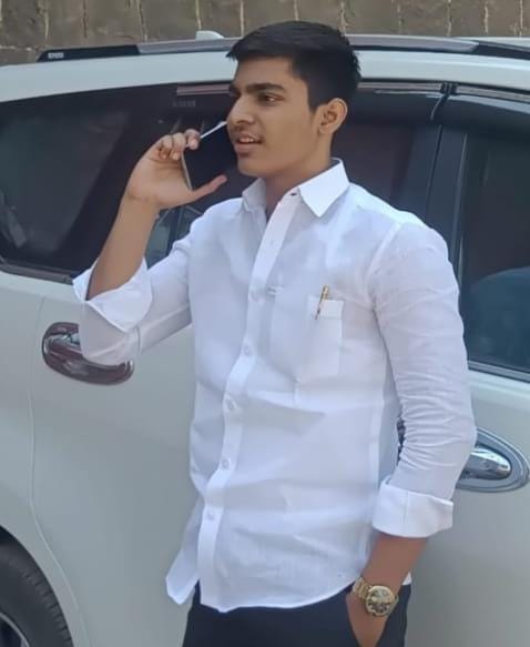 Shri. Vikram Deshmukh